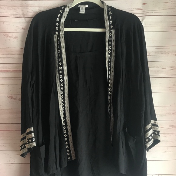 Forever 21 black kimono - Picture 4 of 8